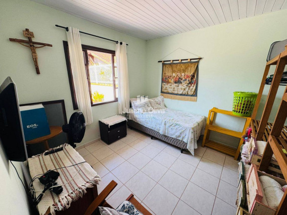 Imagem Casa com 2 Quartos à Venda, 85 m² em Barra Do Sai - Itapoá