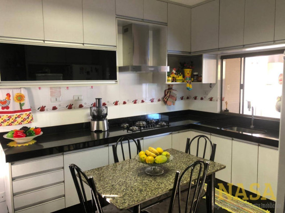 Imagem Casa com 5 Quartos à Venda, 440 m² em Cond Residencial Florais Dos Lagos - Cuiabá Imagem Casa com 5 Quartos à Venda, 440 m² em Cond Residencial Florais Dos Lagos - Cuiabá