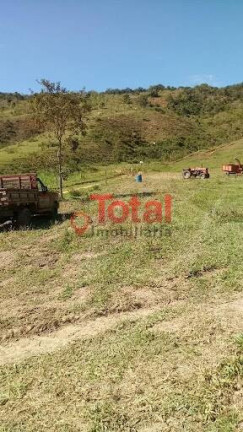 Imagem Chácara com 3 Quartos à Venda, 280 m² em Sn - São Domingos Do Prata
