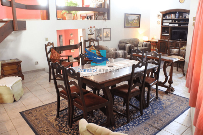 Imagem Casa com 3 Quartos à Venda, 228 m² em Iporanga - Aguas De Sao Pedro Imagem Casa com 3 Quartos à Venda, 228 m² em Iporanga - Aguas De Sao Pedro