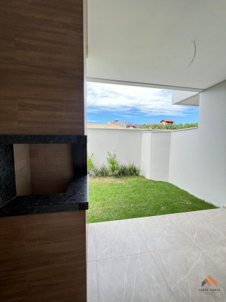 Imagem Casa com 3 Quartos à Venda, 126 m²
