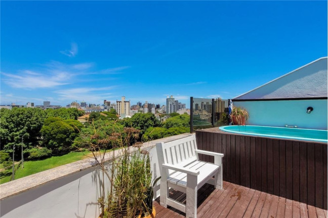 Imagem Cobertura com 3 Quartos à Venda, 111 m² em Petrópolis - Porto Alegre Imagem Cobertura com 3 Quartos à Venda, 111 m² em Petrópolis - Porto Alegre