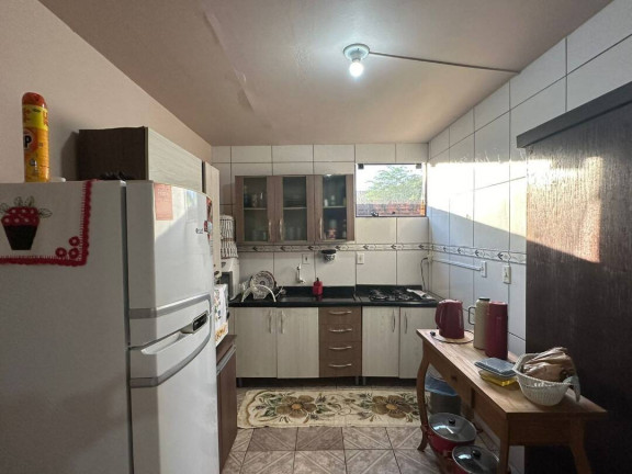 Imagem Casa com 5 Quartos à Venda, 242 m² em Centro - Balneário Barra Do Sul Imagem Casa com 5 Quartos à Venda, 242 m² em Centro - Balneário Barra Do Sul