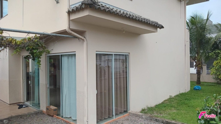 Imagem Casa com 3 Quartos à Venda, 278 m² em Campeche - Florianópolis Imagem Casa com 3 Quartos à Venda, 278 m² em Campeche - Florianópolis