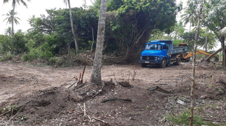 Imagem Terreno à Venda, 300 m² em Barra Do Pojuca (monte Gordo) - Camaçari