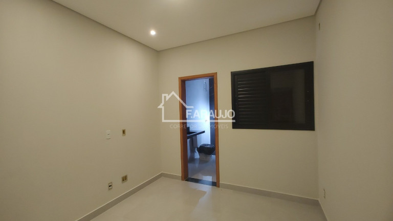Imagem Imóvel com 3 Quartos à Venda, em Cajuru Do Sul - Sorocaba Imagem Imóvel com 3 Quartos à Venda, em Cajuru Do Sul - Sorocaba