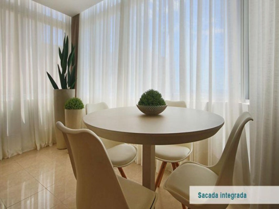 Imagem Imóvel com 3 Quartos à Venda, 200 m² em Centro - Balneário Camboriú Imagem Imóvel com 3 Quartos à Venda, 200 m² em Centro - Balneário Camboriú