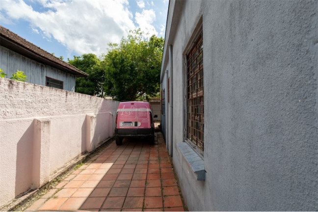 Imagem Casa com 3 Quartos à Venda, em Sarandi - Porto Alegre Imagem Casa com 3 Quartos à Venda, em Sarandi - Porto Alegre
