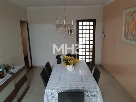 Imagem Casa com 3 Quartos à Venda, 189 m² em Jardim Amoreiras - Campinas Imagem Casa com 3 Quartos à Venda, 189 m² em Jardim Amoreiras - Campinas