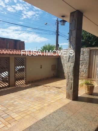 Casa com 3 Quartos à Venda,  em Parque Residencial Cidade Universitária - Ribeirão Preto