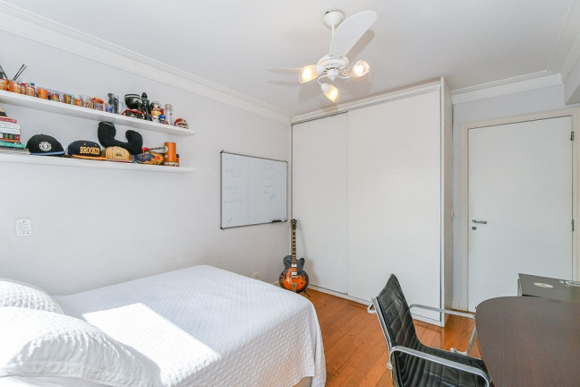 Imagem Imóvel com 3 Quartos à Venda, 247 m² em Vila Suzana - São Paulo Imagem Imóvel com 3 Quartos à Venda, 247 m² em Vila Suzana - São Paulo
