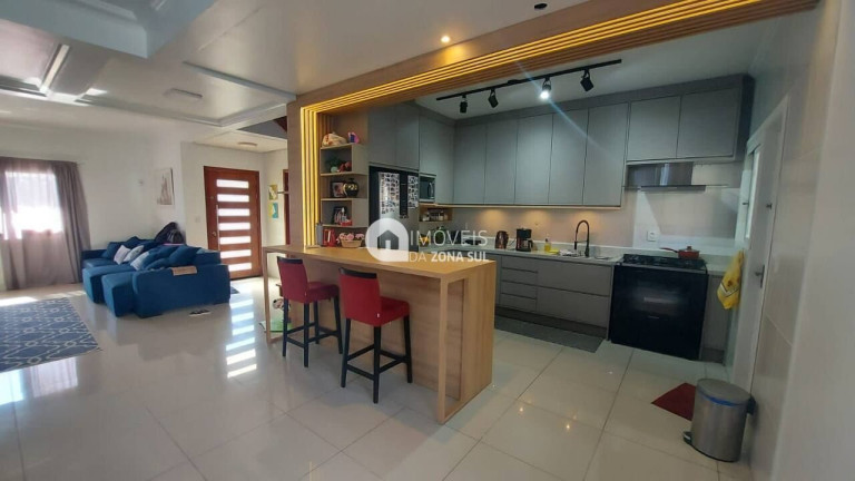 Imagem Casa com 3 Quartos à Venda, 160 m² Imagem Casa com 3 Quartos à Venda, 160 m²