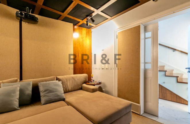 Imagem Casa com 5 Quartos à Venda, 700 m² em Brooklin - São Paulo Imagem Casa com 5 Quartos à Venda, 700 m² em Brooklin - São Paulo