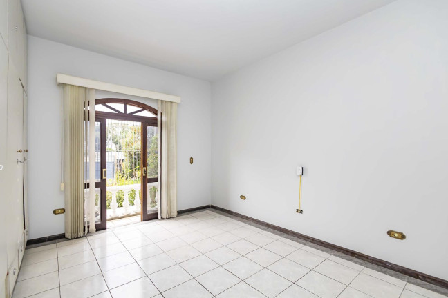 Imagem Casa com 4 Quartos para Alugar, 200 m² em Bigorrilho - Curitiba Imagem Casa com 4 Quartos para Alugar, 200 m² em Bigorrilho - Curitiba
