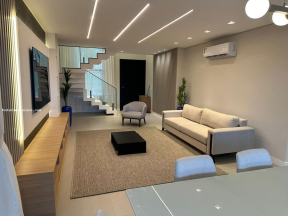 Imagem Casa de Condomínio com 4 Quartos à Venda, 275 m² em Cidade Alpha - Eusébio Imagem Casa de Condomínio com 4 Quartos à Venda, 275 m² em Cidade Alpha - Eusébio