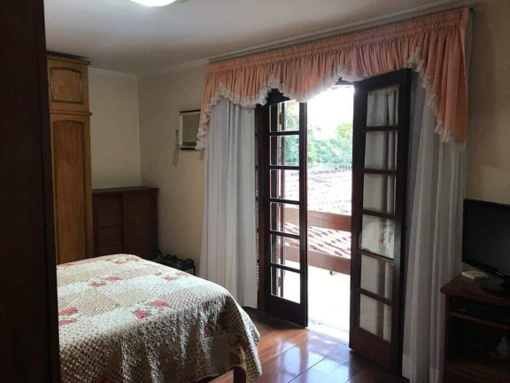 Imagem Casa com 6 Quartos à Venda, 344 m² em Anil - Rio De Janeiro Imagem Casa com 6 Quartos à Venda, 344 m² em Anil - Rio De Janeiro
