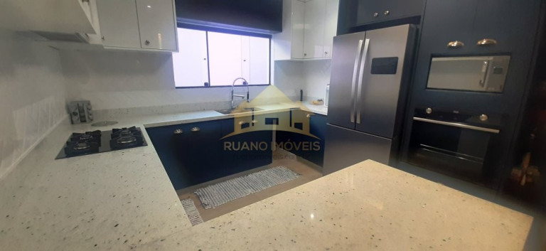 Imagem Sobrado com 3 Quartos à Venda, 213 m² em Vila Nhocune - São Paulo Imagem Sobrado com 3 Quartos à Venda, 213 m² em Vila Nhocune - São Paulo