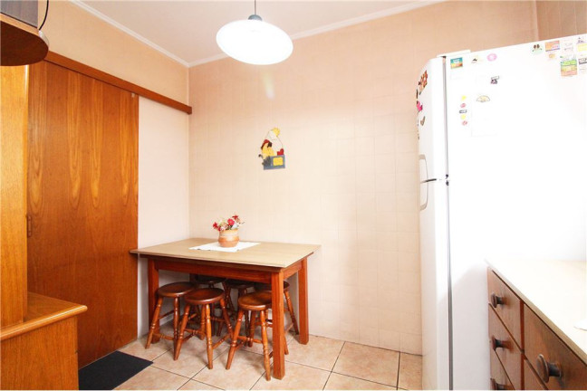 Imagem Imóvel com 3 Quartos à Venda, em Rio Branco - Porto Alegre Imagem Imóvel com 3 Quartos à Venda, em Rio Branco - Porto Alegre