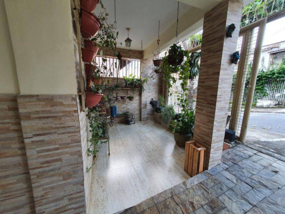 Imagem Casa com 3 Quartos à Venda, 216 m² em Paraíso - Belo Horizonte Imagem Casa com 3 Quartos à Venda, 216 m² em Paraíso - Belo Horizonte