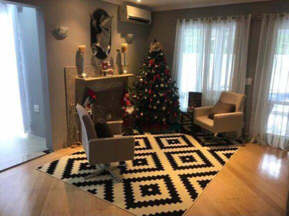 Imagem Casa com 4 Quartos à Venda, 260 m² em Alphaville - Santana De Parnaíba Imagem Casa com 4 Quartos à Venda, 260 m² em Alphaville - Santana De Parnaíba