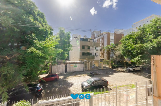 Imagem Casa com 3 Quartos à Venda, 230 m² em Petrópolis - Porto Alegre Imagem Casa com 3 Quartos à Venda, 230 m² em Petrópolis - Porto Alegre