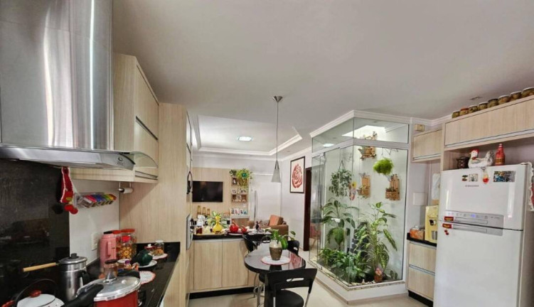 Imagem Casa com 3 Quartos à Venda, 194 m² em Centro - Balneário Barra Do Sul Imagem Casa com 3 Quartos à Venda, 194 m² em Centro - Balneário Barra Do Sul