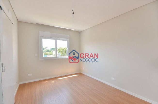 Imagem Sobrado com 3 Quartos à Venda, 162 m² em São Braz - Curitiba
