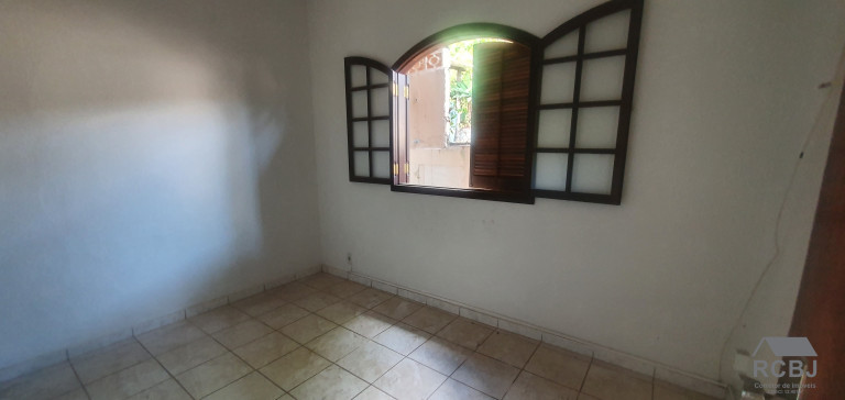 Imagem Casa com 3 Quartos à Venda, em Centro - Esmeraldas Imagem Casa com 3 Quartos à Venda, em Centro - Esmeraldas