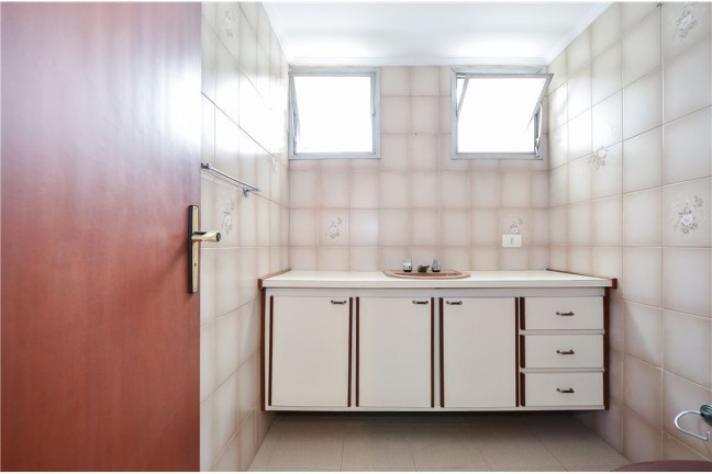 Imagem Imóvel com 3 Quartos à Venda, em Vila Uberabinha - São Paulo Imagem Imóvel com 3 Quartos à Venda, em Vila Uberabinha - São Paulo