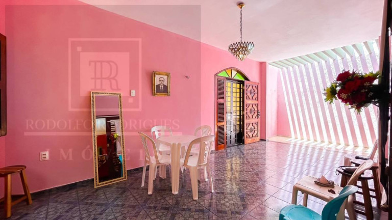 Imagem Casa com 7 Quartos à Venda, 300 m² em Aldeota - Fortaleza Imagem Casa com 7 Quartos à Venda, 300 m² em Aldeota - Fortaleza