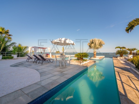 Casa com 10 Quartos à Venda, 818 m² em Balneario Praia Do Pernambuco - Guarujá