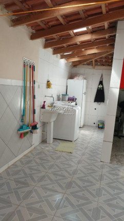 Imagem Imóvel com 2 Quartos à Venda, 200 m² em Cruz De Cedro - Quadra Imagem Imóvel com 2 Quartos à Venda, 200 m² em Cruz De Cedro - Quadra