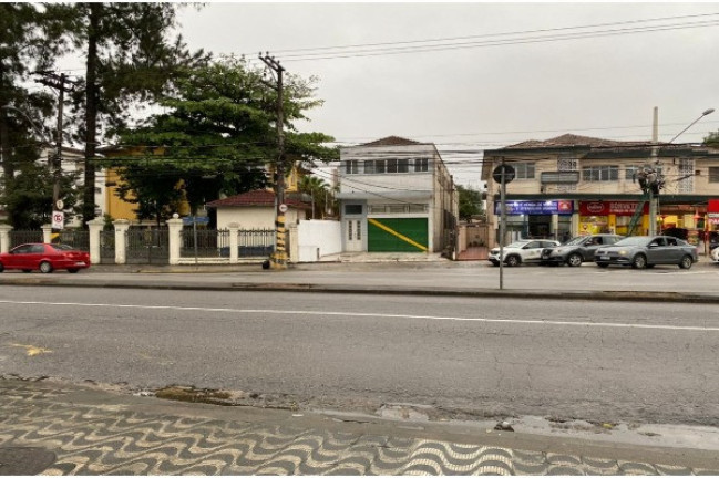 Imagem Sobrado com 2 Quartos à Venda ou Locação, em Encruzilhada - Santos Imagem Sobrado com 2 Quartos à Venda ou Locação, em Encruzilhada - Santos