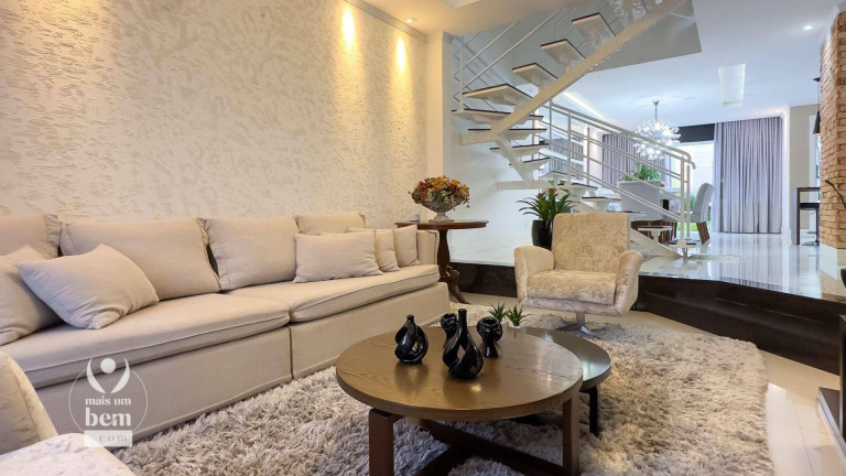 Imagem Sobrado com 3 Quartos à Venda ou Locação, 207 m² em Cidade Industrial - Curitiba