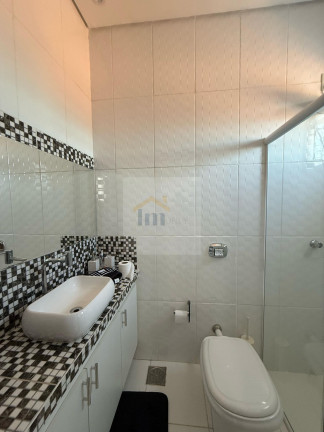 Imagem Casa com 4 Quartos à Venda, 300 m² em Residencial Barravento - Goiânia Imagem Casa com 4 Quartos à Venda, 300 m² em Residencial Barravento - Goiânia