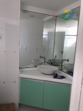 Imagem Apartamento com 4 Quartos à Venda, 211 m² Imagem Apartamento com 4 Quartos à Venda, 211 m²