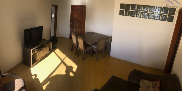 Imagem Imóvel com 2 Quartos à Venda, 63 m² em Cristal - Porto Alegre Imagem Imóvel com 2 Quartos à Venda, 63 m² em Cristal - Porto Alegre