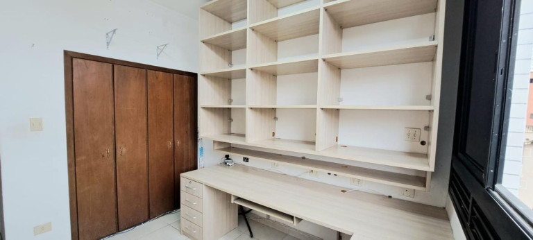 Imagem Imóvel com 3 Quartos à Venda, 120 m² em Gonzaga - Santos Imagem Imóvel com 3 Quartos à Venda, 120 m² em Gonzaga - Santos