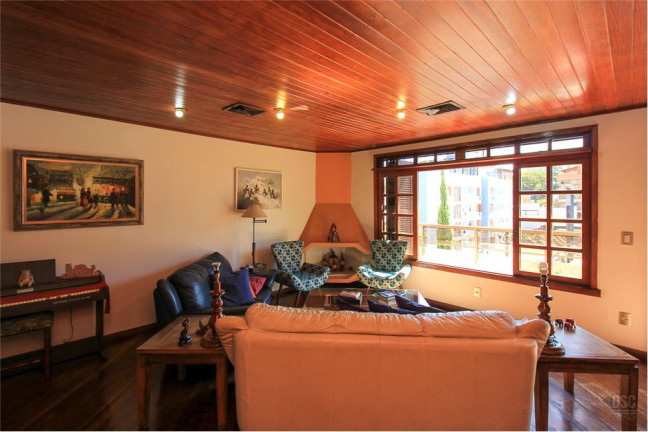 Apartamento com 3 Quartos à Venda, 157 m² em Petrópolis - Porto Alegre