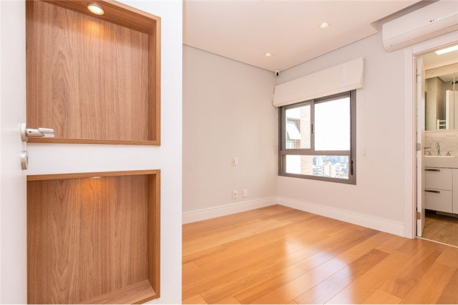Imagem Imóvel com 3 Quartos à Venda,  em Mirandópolis - São Paulo