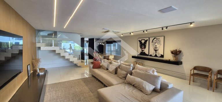 Imagem Casa com 4 Quartos à Venda, em Barra Da Tijuca - Rio De Janeiro Imagem Casa com 4 Quartos à Venda, em Barra Da Tijuca - Rio De Janeiro