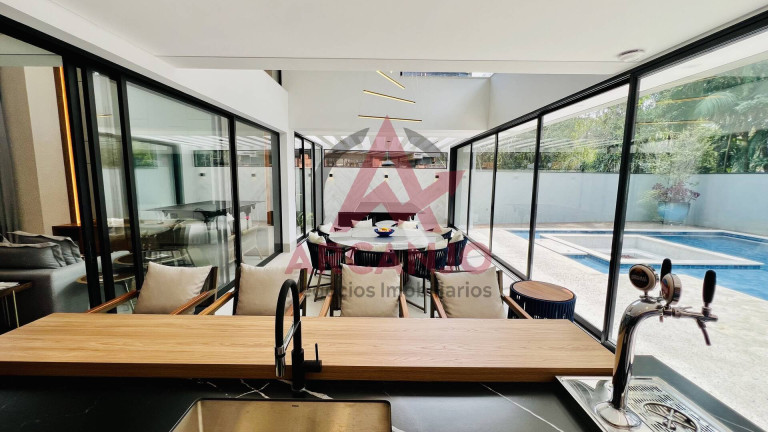 Imagem Casa com 6 Quartos à Venda, 580 m² em Riviera - Bertioga Imagem Casa com 6 Quartos à Venda, 580 m² em Riviera - Bertioga