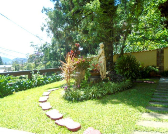 Imagem Casa com 4 Quartos à Venda, 282 m² em Carlos Guinle - Teresópolis Imagem Casa com 4 Quartos à Venda, 282 m² em Carlos Guinle - Teresópolis