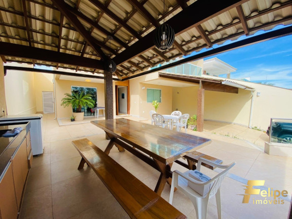 Imagem Casa com 4 Quartos à Venda, 300 m² em São Judas Tadeu - Guarapari Imagem Casa com 4 Quartos à Venda, 300 m² em São Judas Tadeu - Guarapari