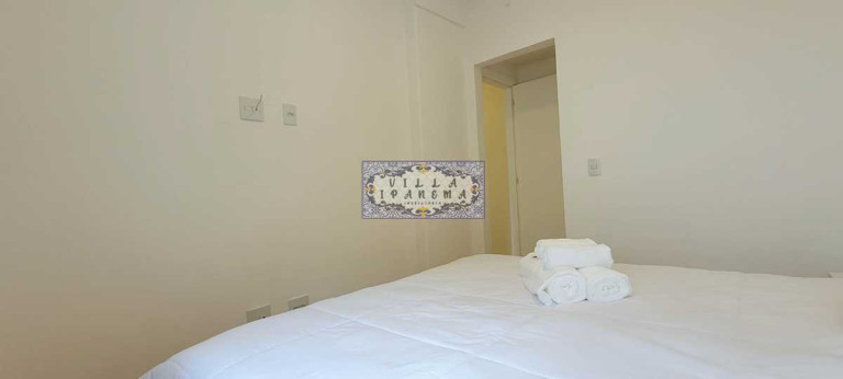 Imagem Apartamento com 3 Quartos à Venda, 100 m² em Laranjeiras - Rio De Janeiro Imagem Apartamento com 3 Quartos à Venda, 100 m² em Laranjeiras - Rio De Janeiro