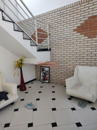 Imagem Sobrado com 3 Quartos à Venda, 380 m² Imagem Sobrado com 3 Quartos à Venda, 380 m²