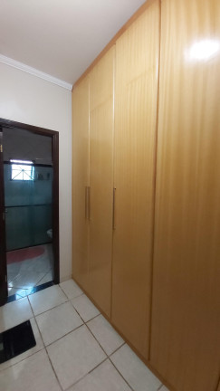Imagem Casa com 3 Quartos à Venda, 252 m² em Vila Vilas Boas - Campo Grande