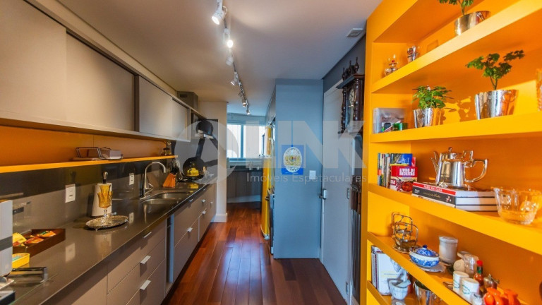 Imagem Apartamento com 3 Quartos à Venda, 120 m² em Moinhos De Vento - Porto Alegre Imagem Apartamento com 3 Quartos à Venda, 120 m² em Moinhos De Vento - Porto Alegre