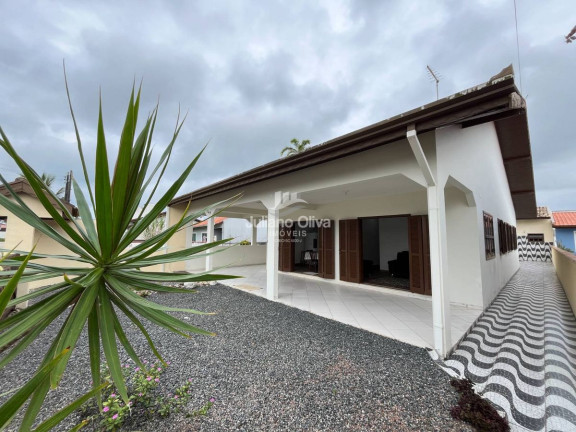 Imagem Casa com 4 Quartos à Venda, 207 m² em Barra Do Sai - Itapoá