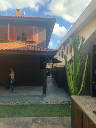 Imagem Casa com 4 Quartos à Venda, 256 m² em Alphaville - Santana De Parnaíba Imagem Casa com 4 Quartos à Venda, 256 m² em Alphaville - Santana De Parnaíba